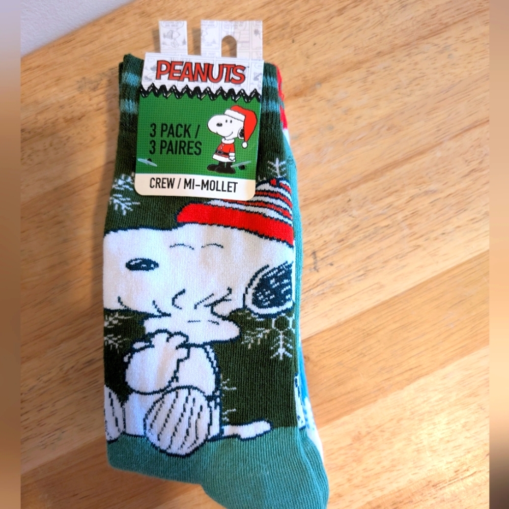 Peanuts Green and White Casual Socks with Snoopy Design 3 Pairs